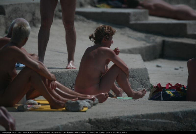 Nudist Rocky Family Angle gallery - This is the culture of nudism