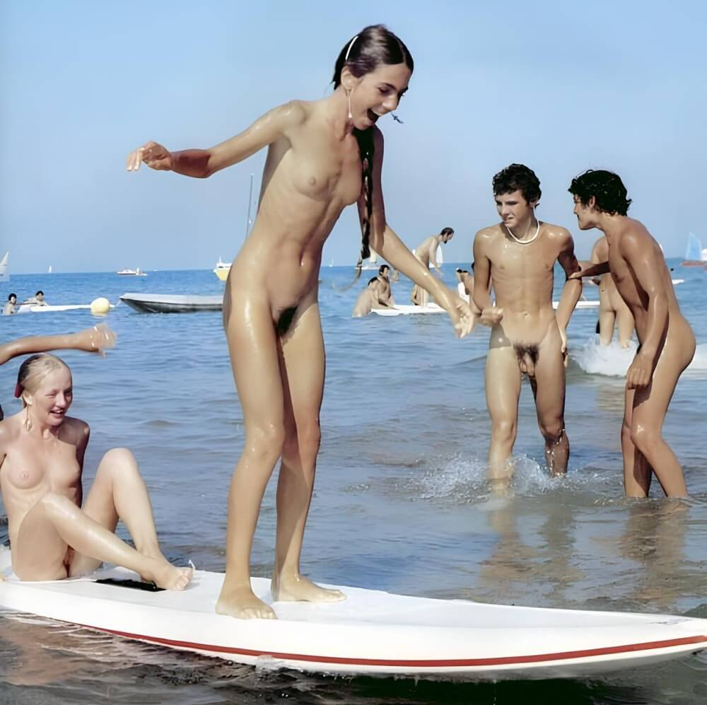 Retro naturism beautiful photos - Nudism supports personal freedom and individuality