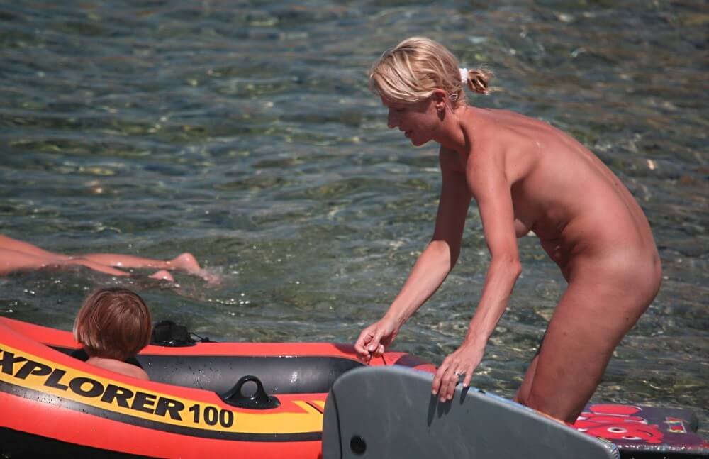 Red Boating for Two Nudists pics - We have nothing against nudism per se