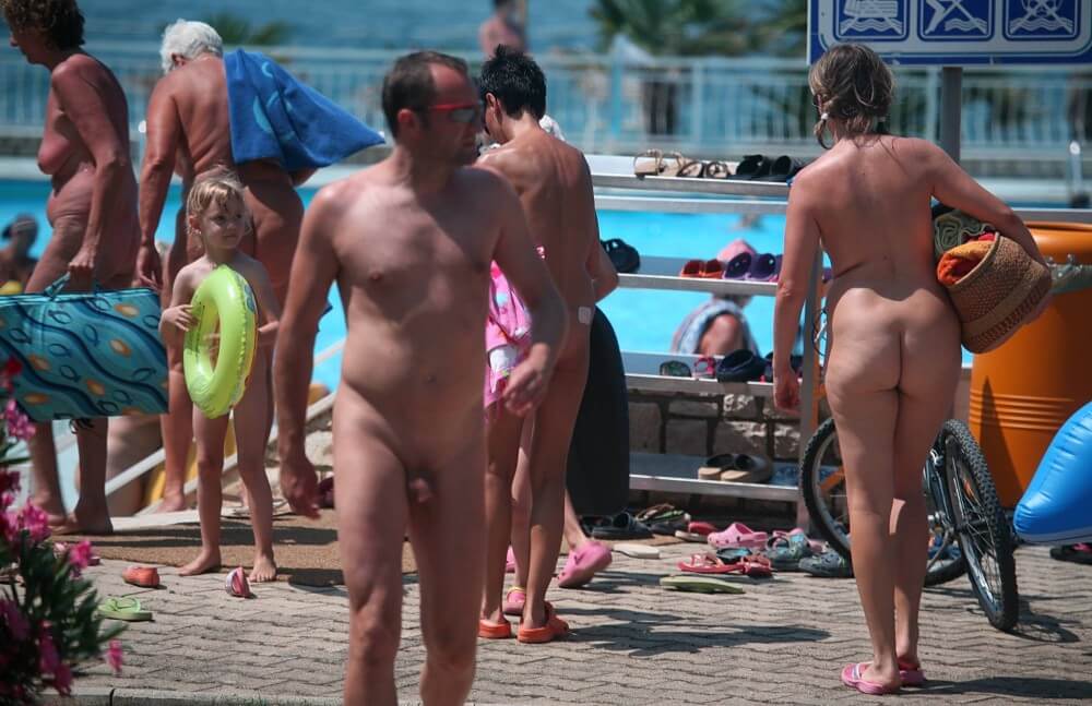 Daytime Nudists Chill Out photos - Openness to the world and new ideas is an important quality of naturists