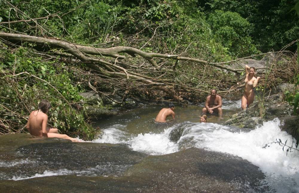 Brazilian Top of the Rivers photos - Many beautiful people without clothes