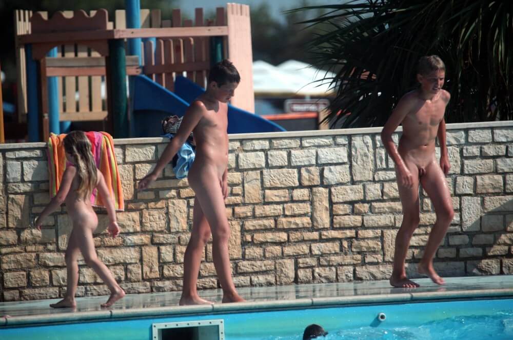 Naturist Pool Assortment photos - The entire upper aristocracy practiced nudism