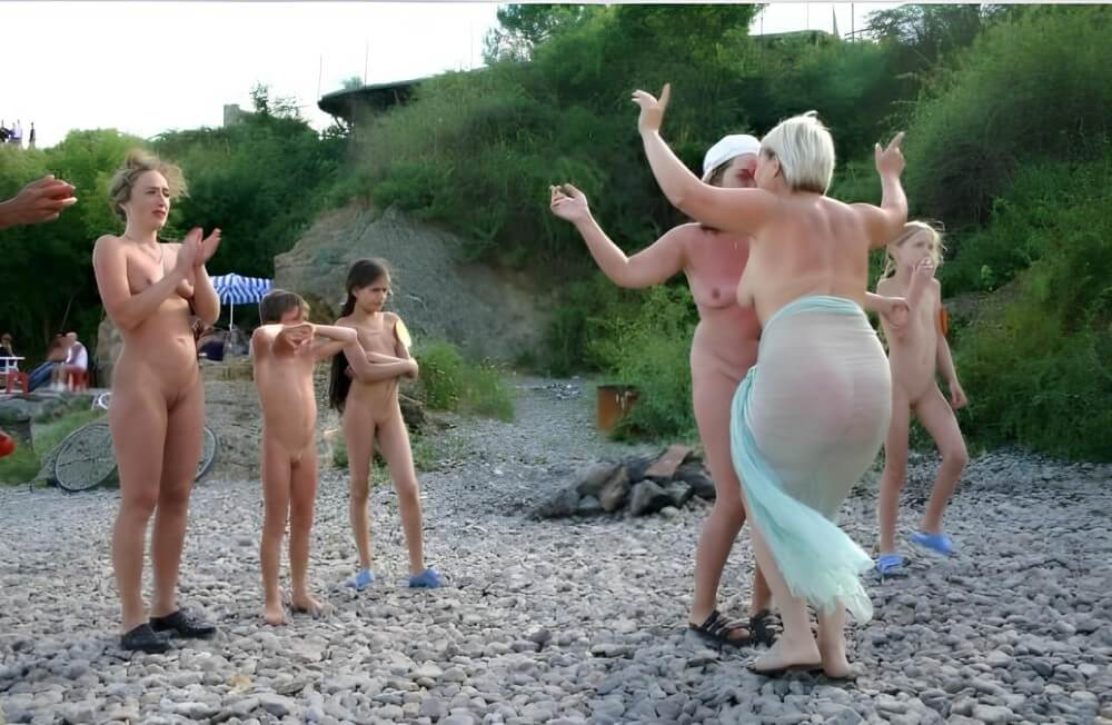 Dances on a beach pics - Naturism Is Not a Sect