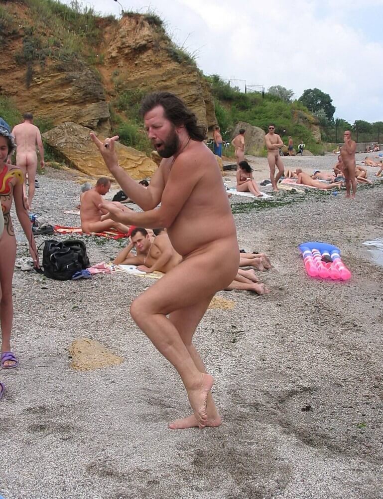 Afternoon Beach Delight pics - Beautiful family nudism