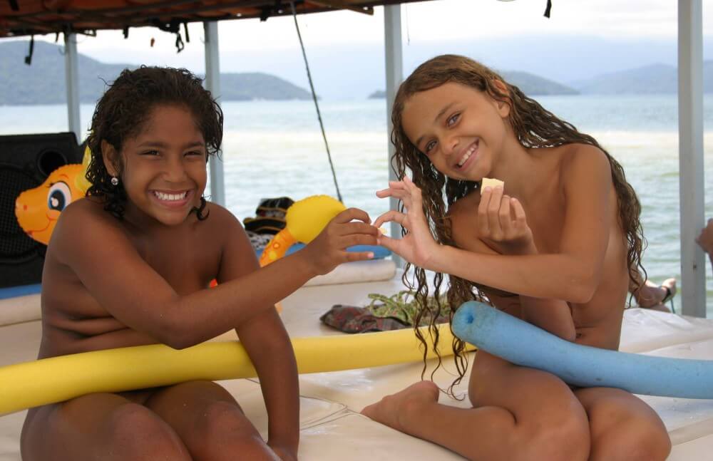 Brazilian Boating Girlfriend pics - The desire to connect with nature and be unclothed