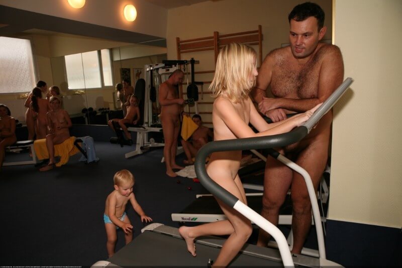 Record room naturists photos - Nature is the best home for a naturist