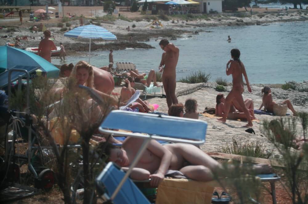 Nuda Beach Wide Outlook pics - Naturism teaches respect for the natural world and for others