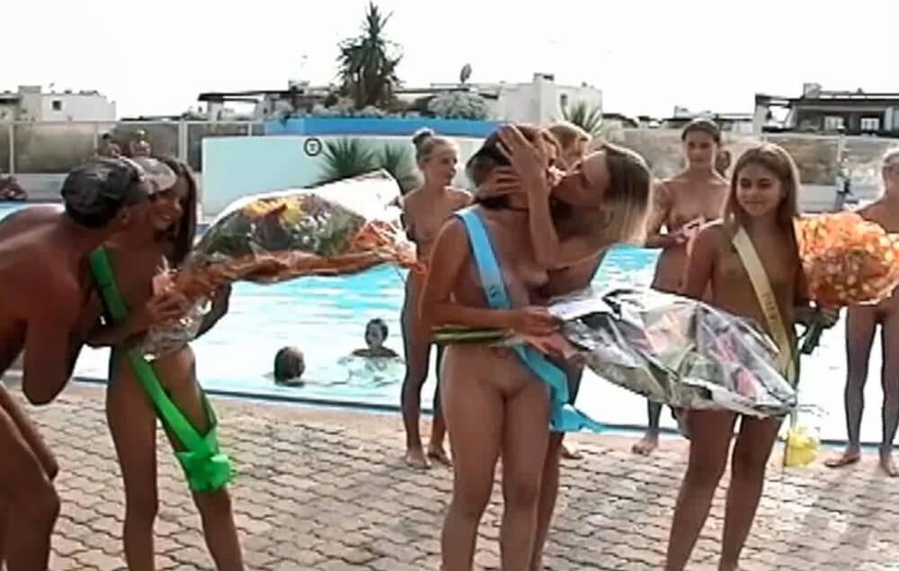 Nudist girls beauty contest video France - Sunat Natplus HD - Nudity is perceived as a natural way of life