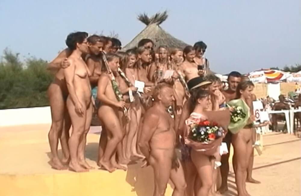 Miss Teen JR. Pageants # 20 video Sunat Natplus Full HD - Naturists are open to the world and the environment